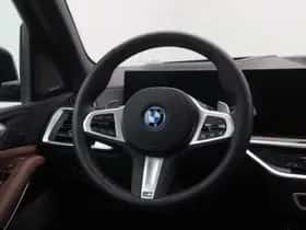 BMW X5 (2025) thumbnail 2