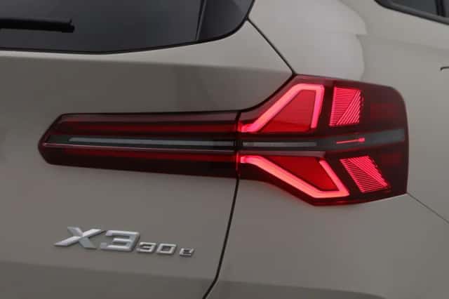 BMW X3 (2025) thumbnail 23