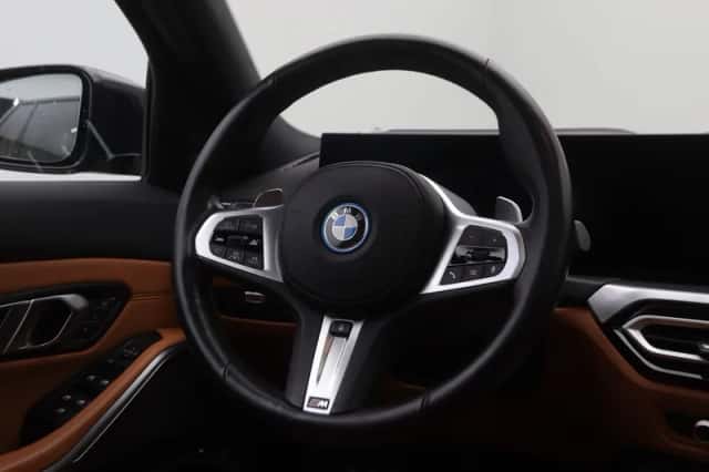 BMW 3-Serie (2023) thumbnail 2