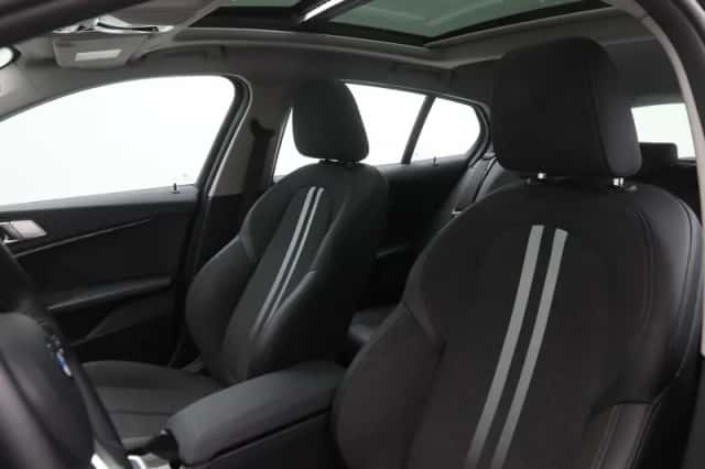 BMW 1-Serie (2021) thumbnail 5