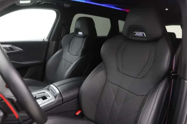 BMW XM (2023) thumbnail 5