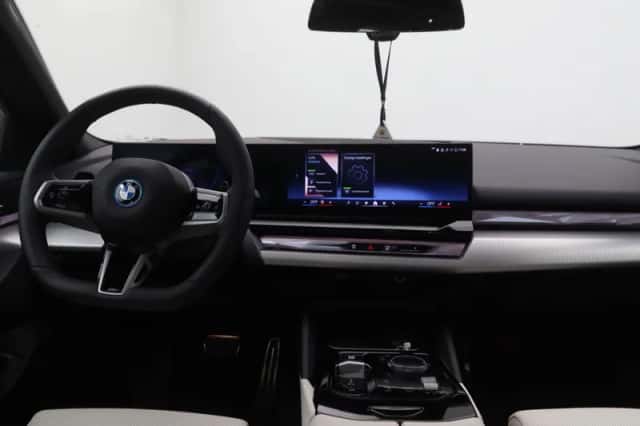 BMW 5-Serie (2025) thumbnail 13