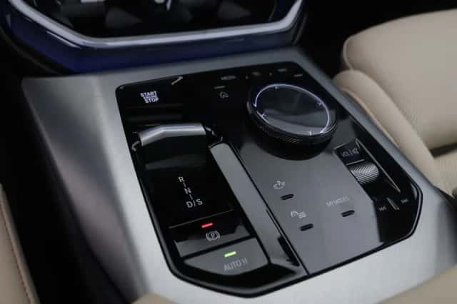 BMW X3 (2026) thumbnail 16