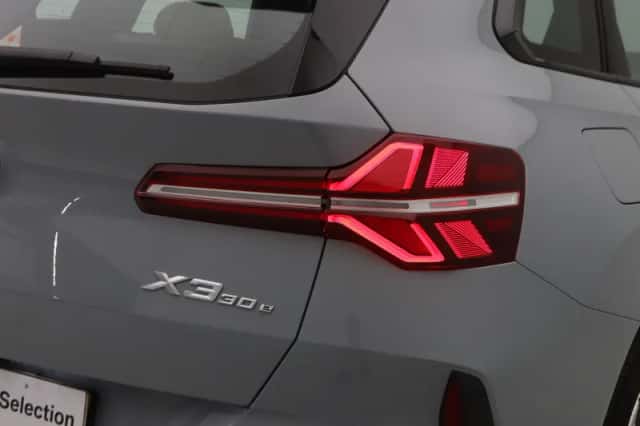 BMW X3 (2026) thumbnail 21