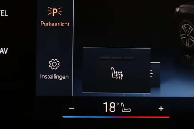 BMW iX2 (2025) thumbnail 13