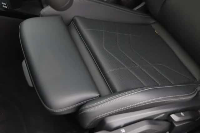 BMW iX2 (2025) thumbnail 14