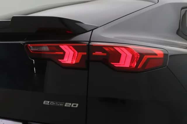 BMW iX2 (2025) thumbnail 22