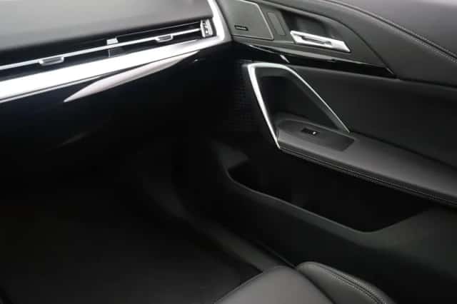 BMW iX2 (2026) thumbnail 14