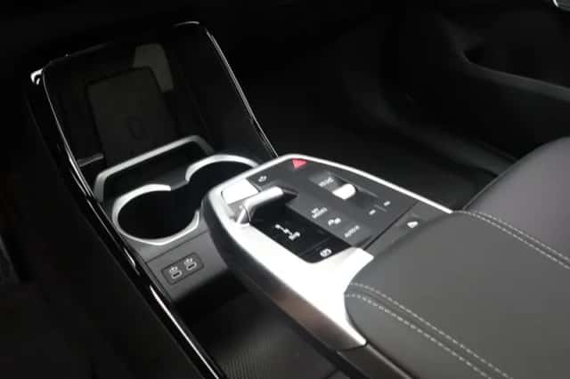 BMW iX2 (2026) thumbnail 17