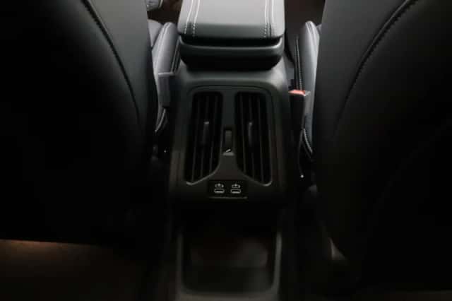 BMW iX2 (2026) thumbnail 18