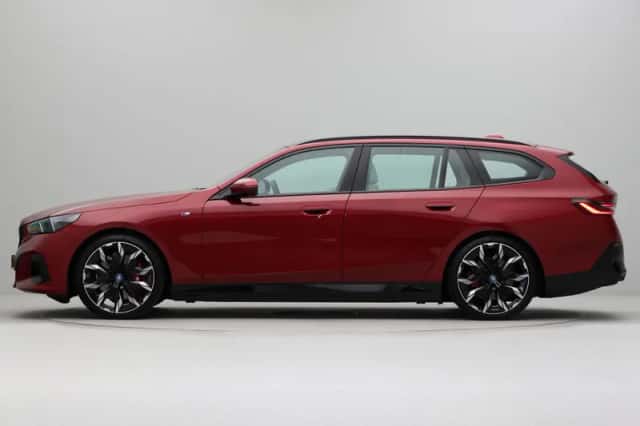BMW i5 (2024) thumbnail 11