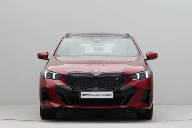 BMW i5 (2024) thumbnail 5