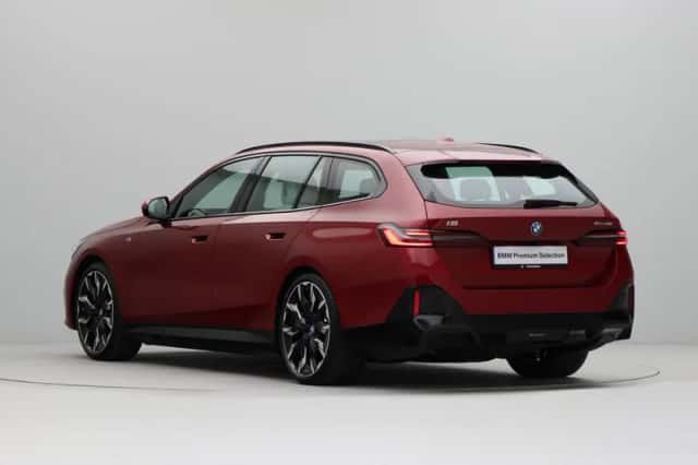 BMW i5 (2024) thumbnail 10