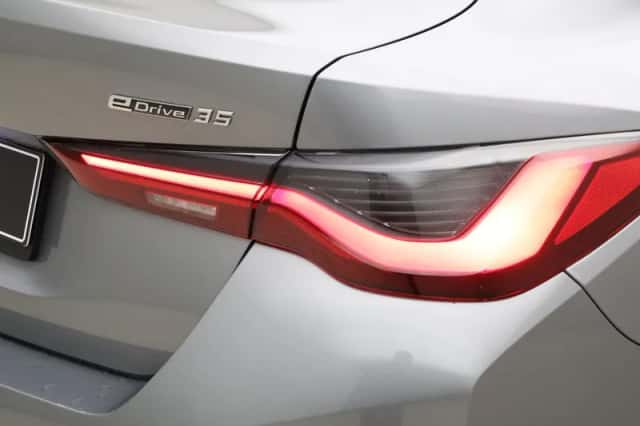 BMW i4 (2026) thumbnail 22