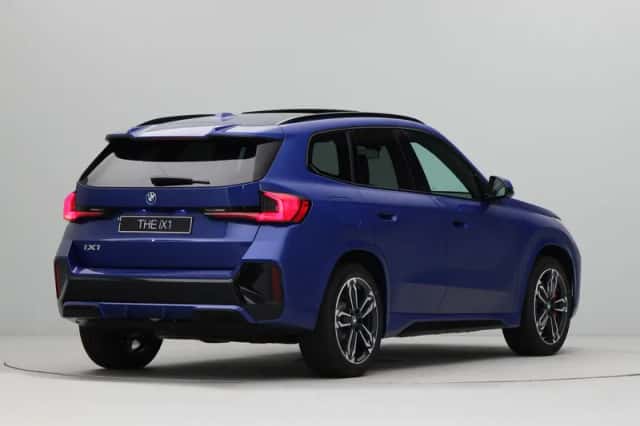 BMW iX1 (2026) thumbnail 9