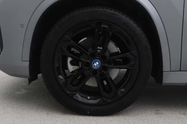 BMW iX1 (2024) thumbnail 20