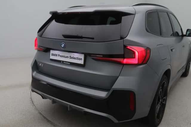 BMW iX1 (2024) thumbnail 24