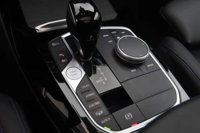 BMW X3 (2023) thumbnail 17