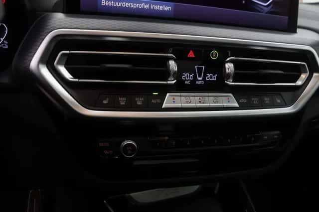 BMW X3 (2023) thumbnail 19