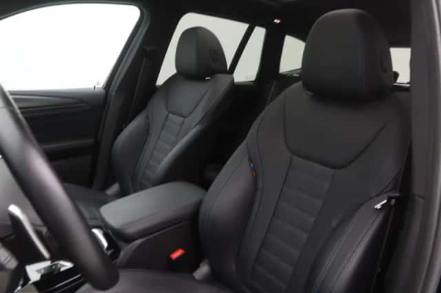 BMW X3 (2023) thumbnail 5