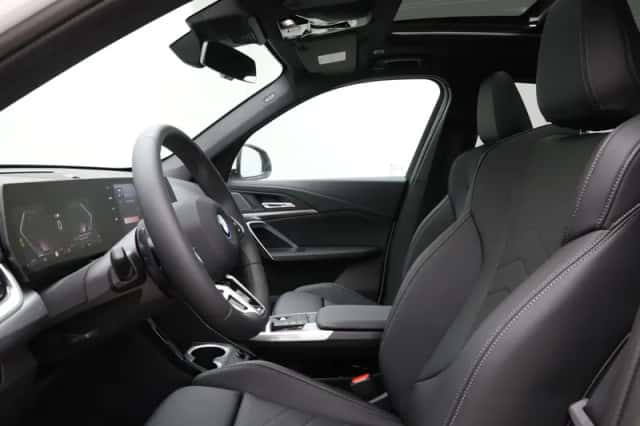 BMW X1 (2025) thumbnail 4
