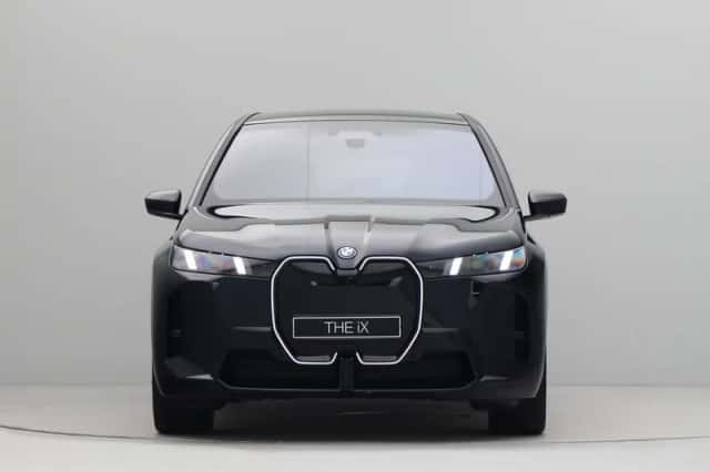 BMW iX (2026) thumbnail 2