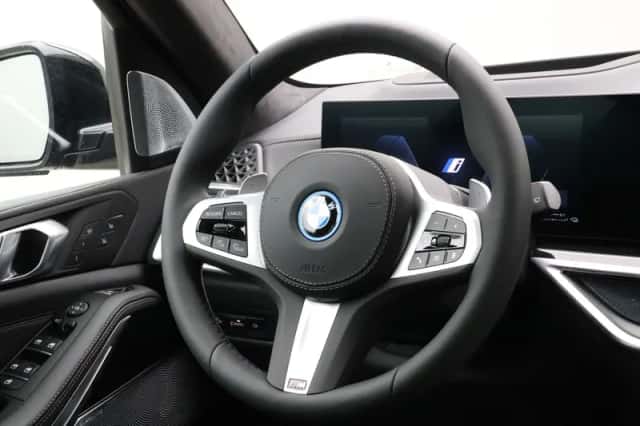 BMW X5 (2026) thumbnail 2
