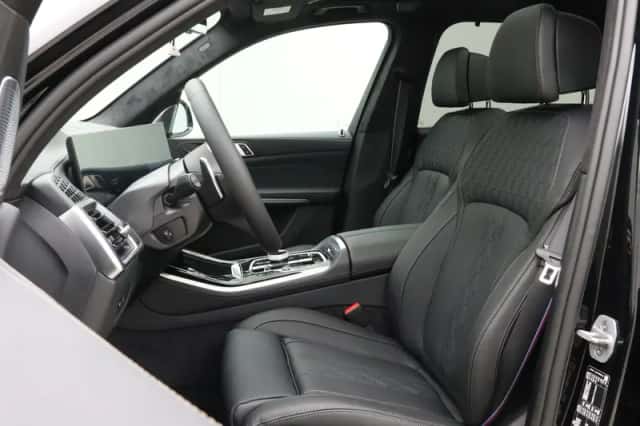 BMW X5 (2026) thumbnail 5