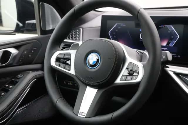 BMW X5 (2026) thumbnail 2