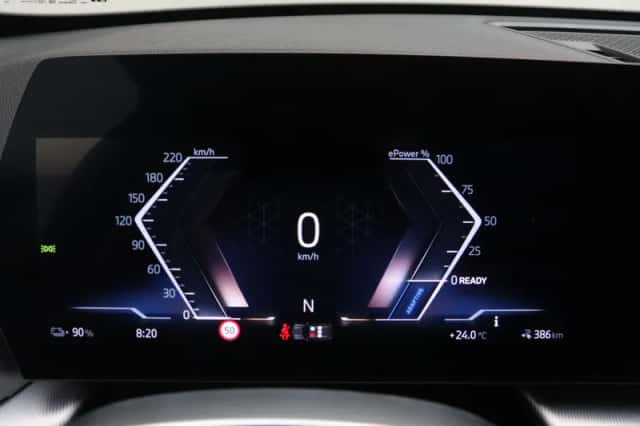 BMW iX1 (2026) thumbnail 3