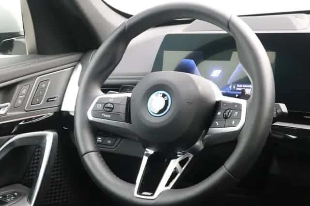 BMW X1 (2025) thumbnail 2