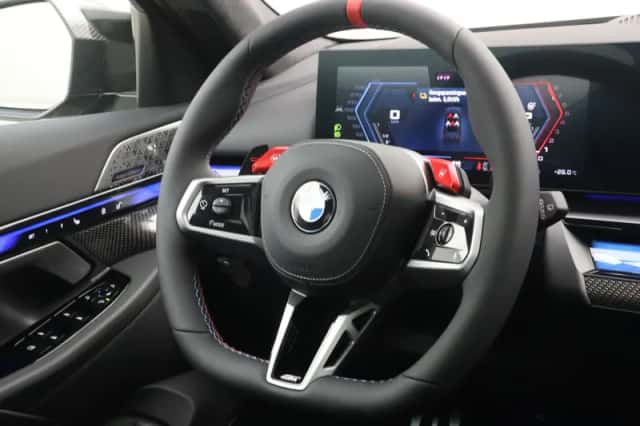 BMW M5 (2026) thumbnail 2