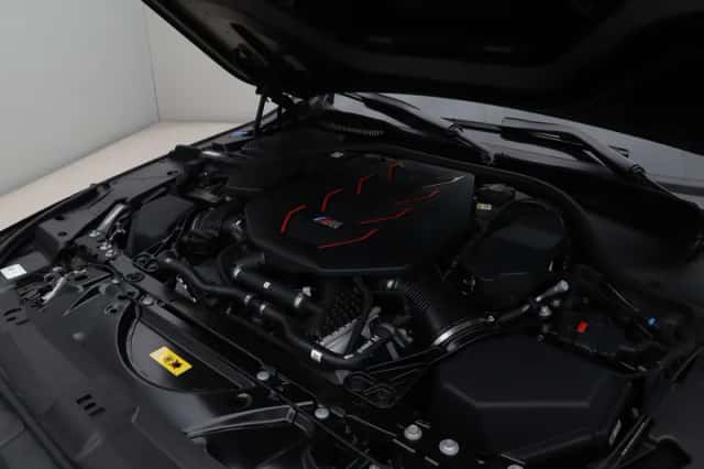 BMW M5 (2025) thumbnail 3