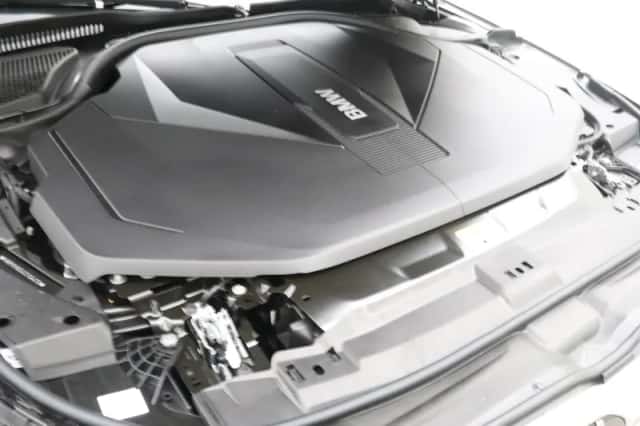 BMW i5 (2026) thumbnail 4