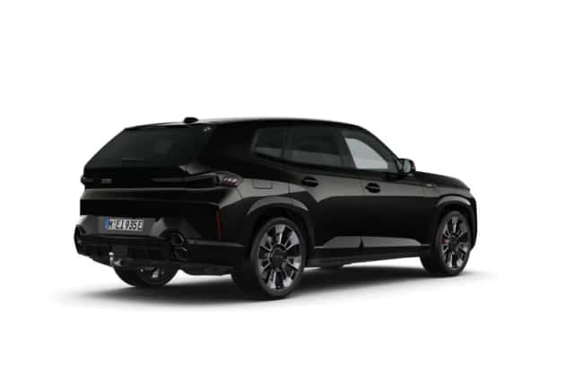 BMW XM (2026) thumbnail 2