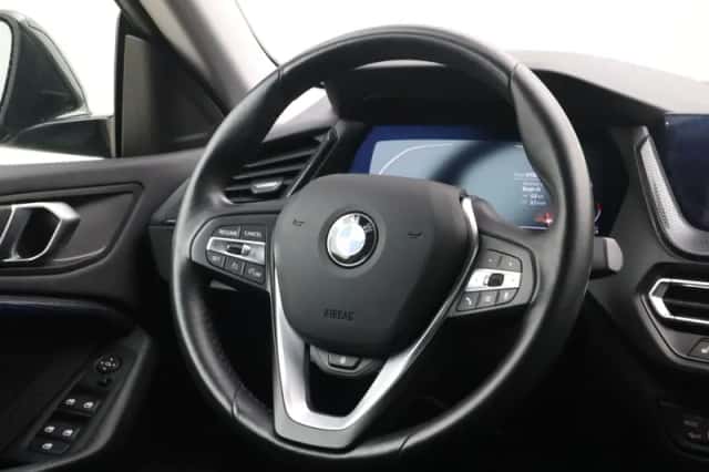 BMW 2-Serie (2023) thumbnail 2