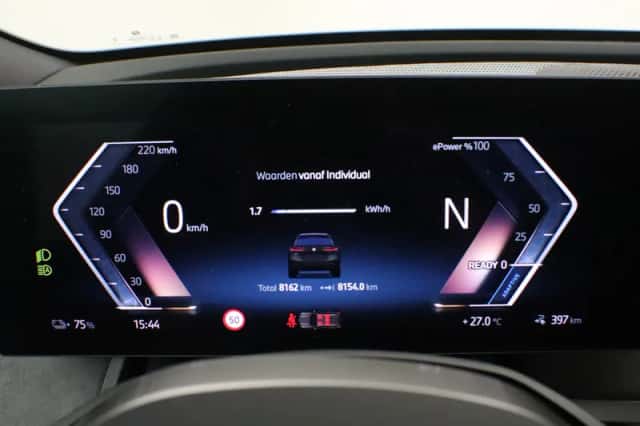 BMW iX (2025) thumbnail 3