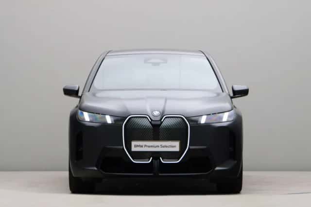 BMW iX (2025) thumbnail 5