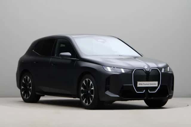 BMW iX (2025) thumbnail 6