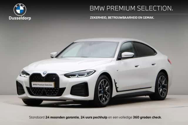 BMW i4 (2023) thumbnail 1