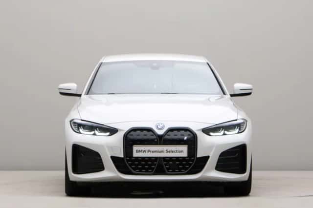 BMW i4 (2023) thumbnail 5