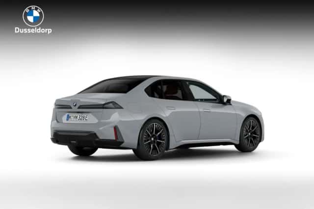 BMW i3 (2026) thumbnail 2