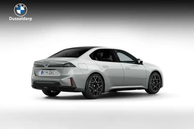 BMW i3 (2026) thumbnail 2