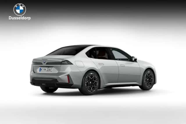 BMW i3 (2026) thumbnail 2