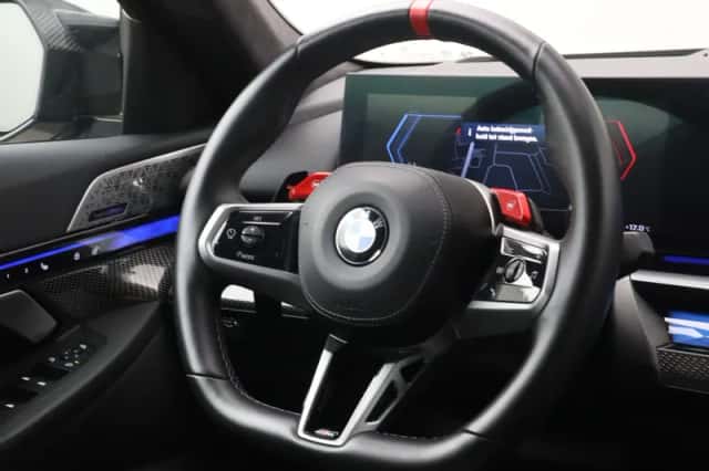 BMW M5 (2025) thumbnail 2