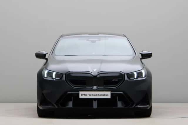 BMW M5 (2025) thumbnail 6