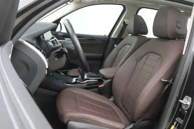 BMW iX3 (2021) thumbnail 5