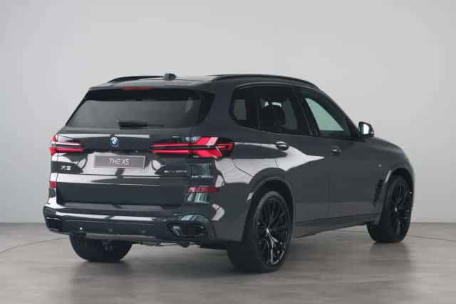 BMW X5 (2026) thumbnail 5