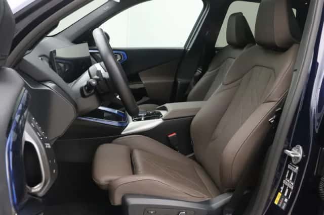 BMW X3 (2025) thumbnail 4