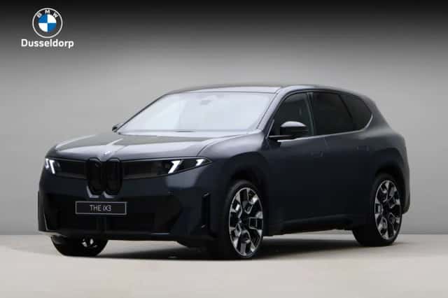 BMW iX3 (2026) thumbnail 1